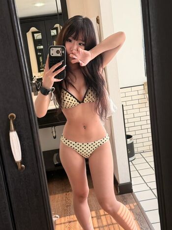 Full leaked Angelmomo private photo