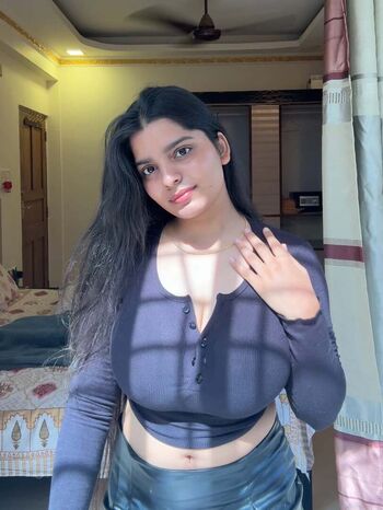 Full leaked Anushkadiariess private photo