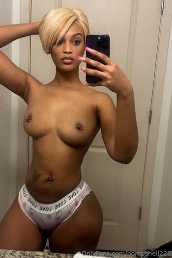 Full leaked Bombshell page private photo