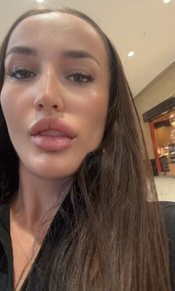 Full leaked Diana avsaragova private photo