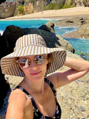 Full leaked Elizabeth banks private photo