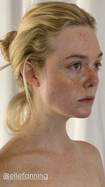 Full leaked Elle fanning private photo