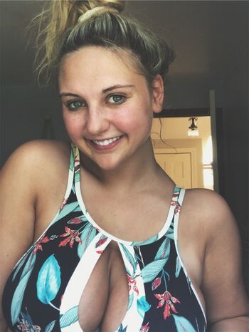 Full leaked Emma burzynski private photo