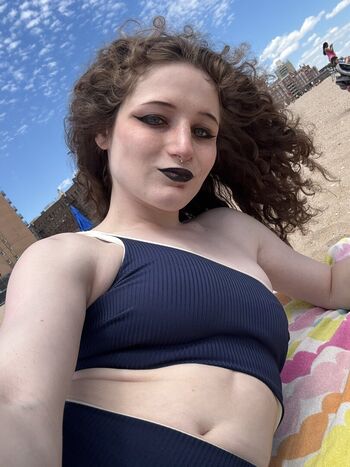 Full leaked Eve devitt private photo