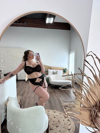 Full leaked Fullerbustbestie private photo