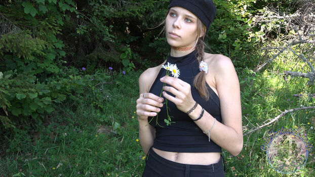 Full leaked Girls huntersbeauty private photo