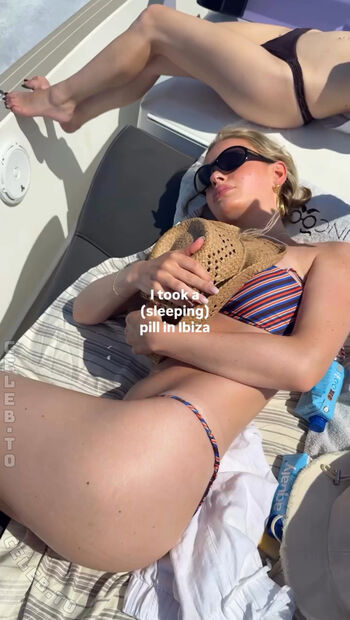 Full leaked Julemariep page private photo