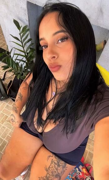 Full leaked Kamy private photo