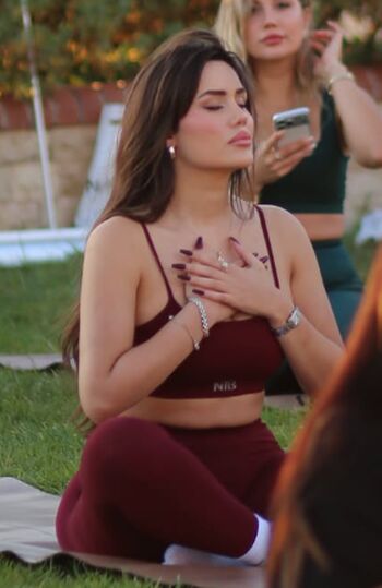 Full leaked Kardelen toprak private photo