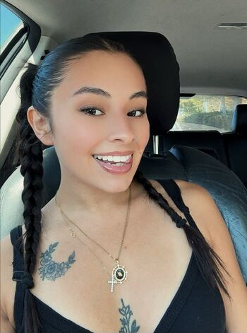 Full leaked Kareina trevino private photo