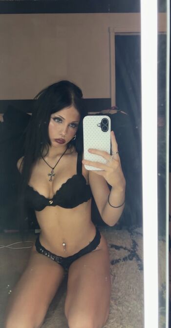 Full leaked Kaylarold private onlyfans photo