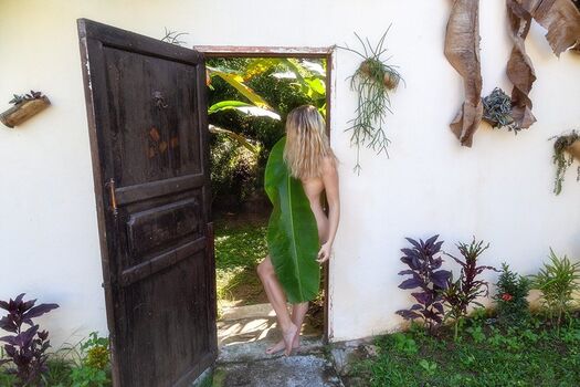 Full leaked Naturism girl private photo