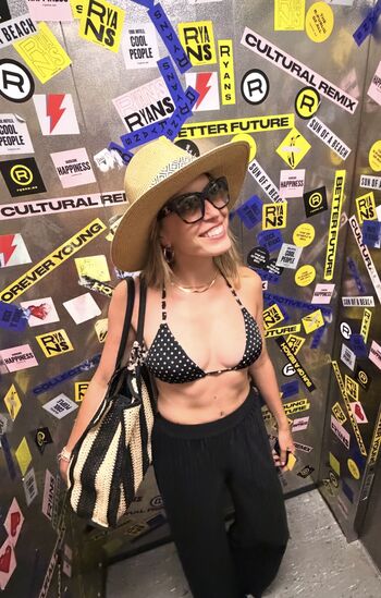Full leaked Pauline sanzey private photo