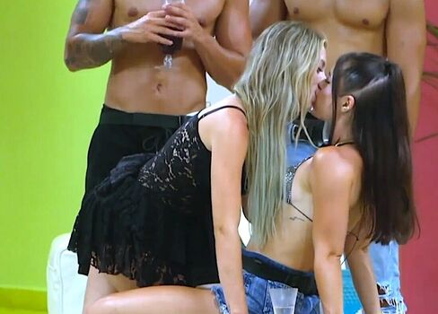 Full leaked Reality tv private photo