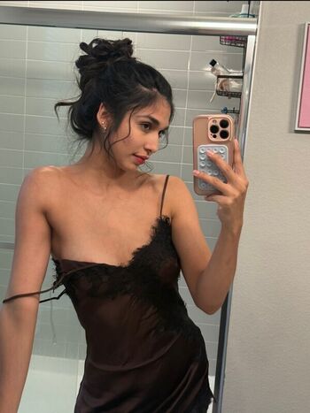 Reina Rae