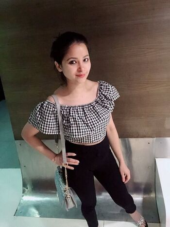 Full leaked Santoor mom rachna private photo