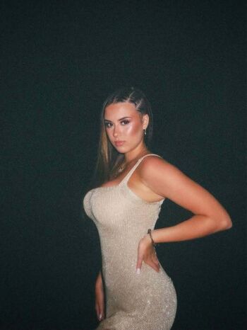 Full leaked Shantall calore fernandez private photo