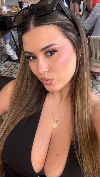 Full leaked Shantall calore fernandez private photo