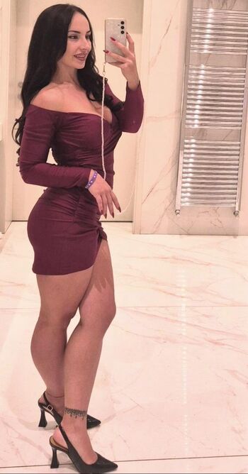 Full leaked Sister s best friend private photo