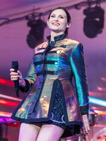 Full leaked Sophie ellis bextor private photo