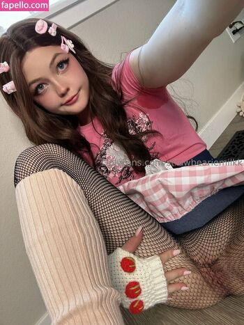 Full leaked Strawbeariemilk private photo