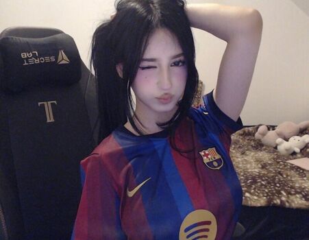 Full leaked T winter private photo