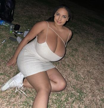 Full leaked Thegirlinred page private photo