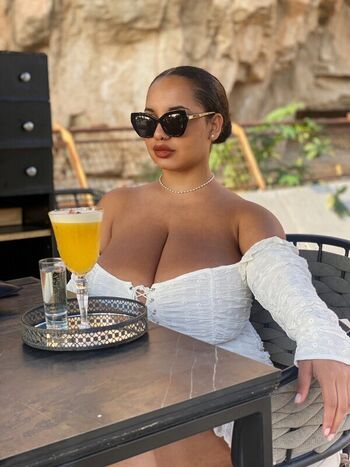 Full leaked Thegirlinred private photo