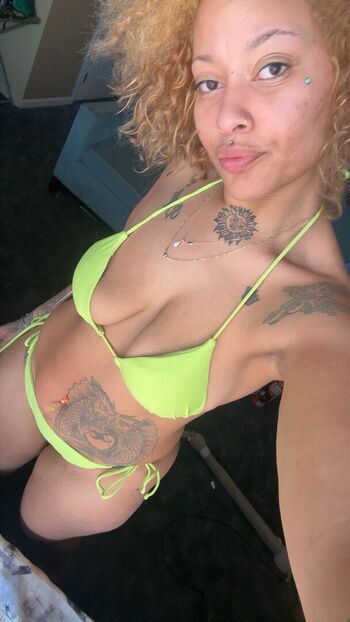Full leaked Thegirlwiththewalk private photo