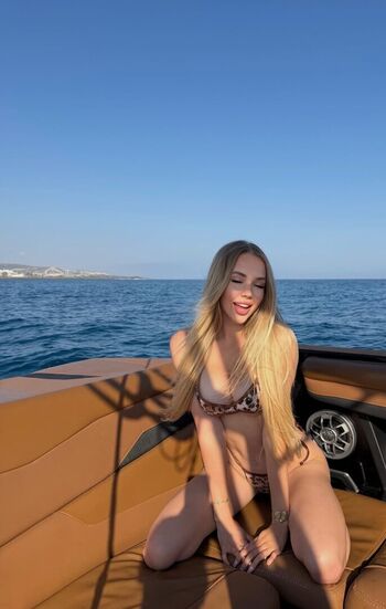 Full leaked Torma eszti private photo