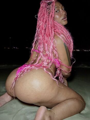 Full leaked Who is this private photo