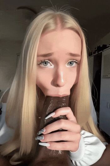 Full leaked Who is this private onlyfans photo