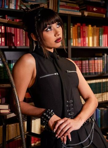 Xochitl Gomez